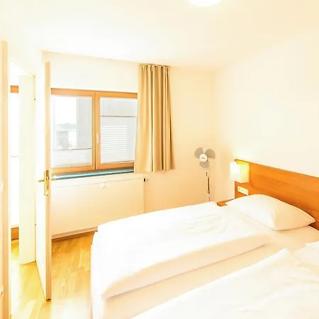 Hochwertiges Im Stralsunder Hafen