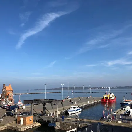 아파트 Hochwertiges Im Stralsunder Hafen *