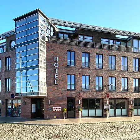 Hochwertiges Im Stralsunder Hafen *